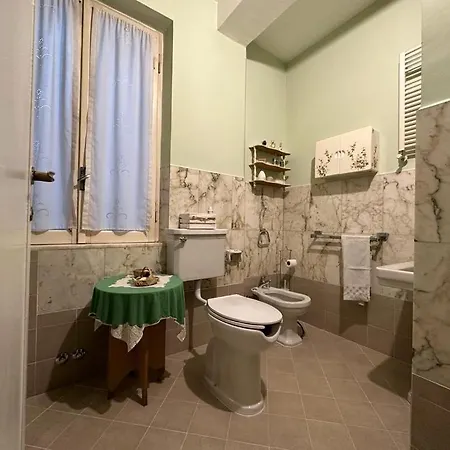 Fiorella's Terrace דירה רומא